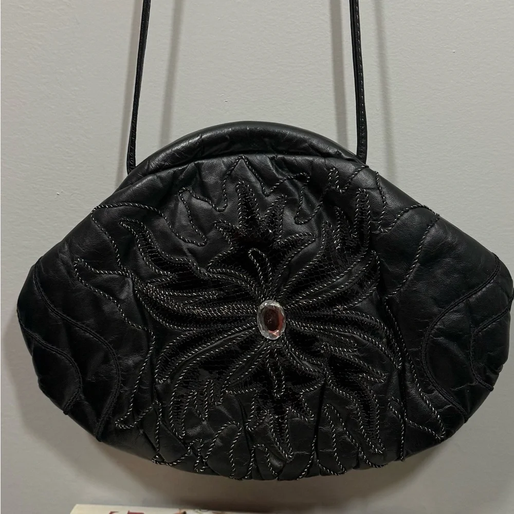 Elegant Vintage Black Quilted Women's Leather Bag